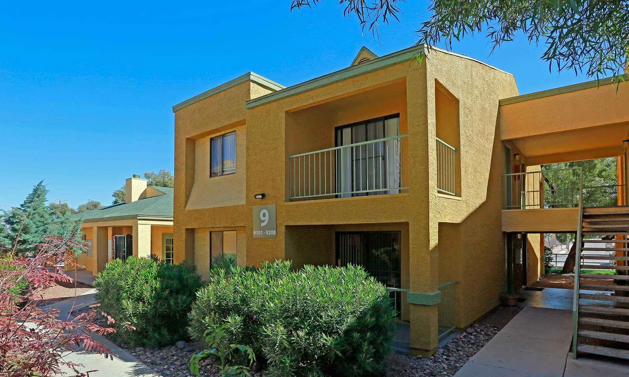 Silverado Apartments