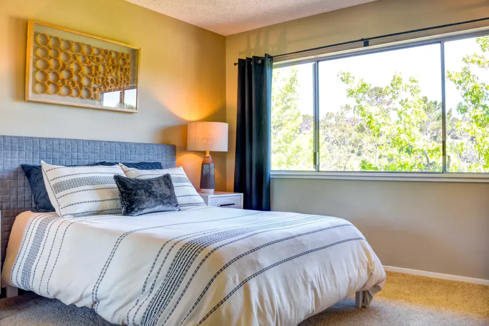 Carlmont Heights Apartments