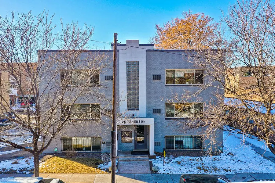 25 Emerson