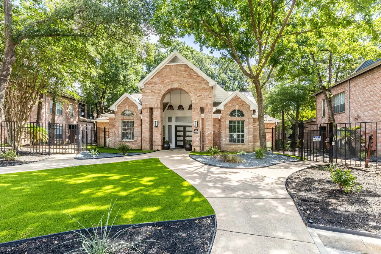 Champions Park Apartments