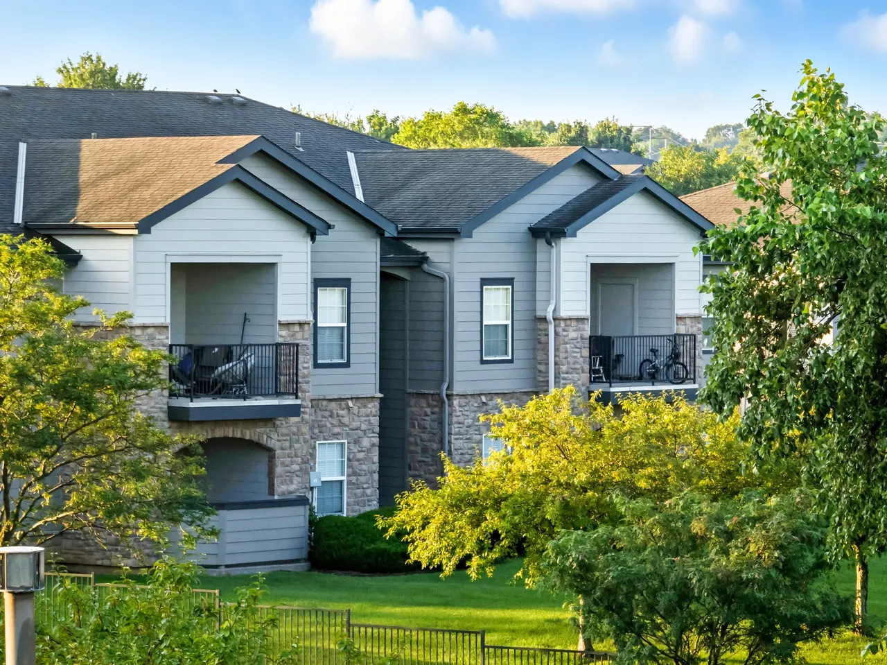 Highpointe Village