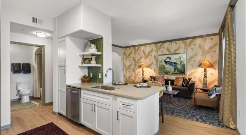 The Lodge at Lakecrest Apartments