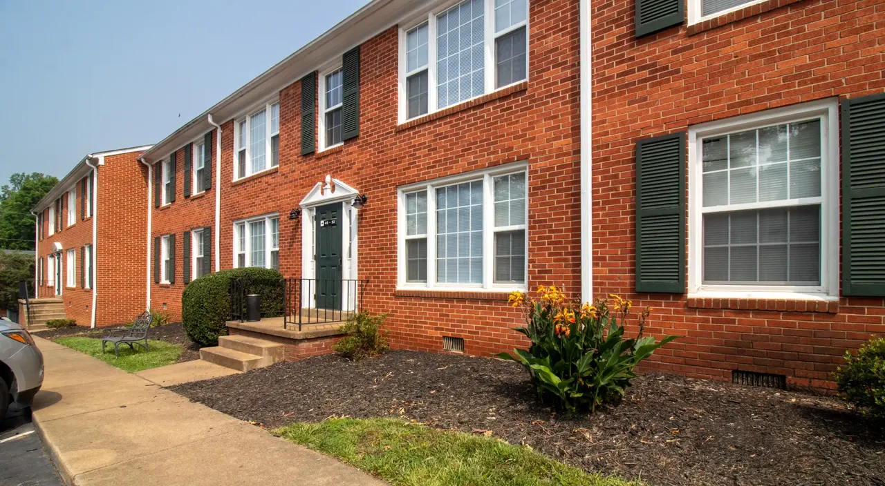 Berkshire and Barter Court Apartments