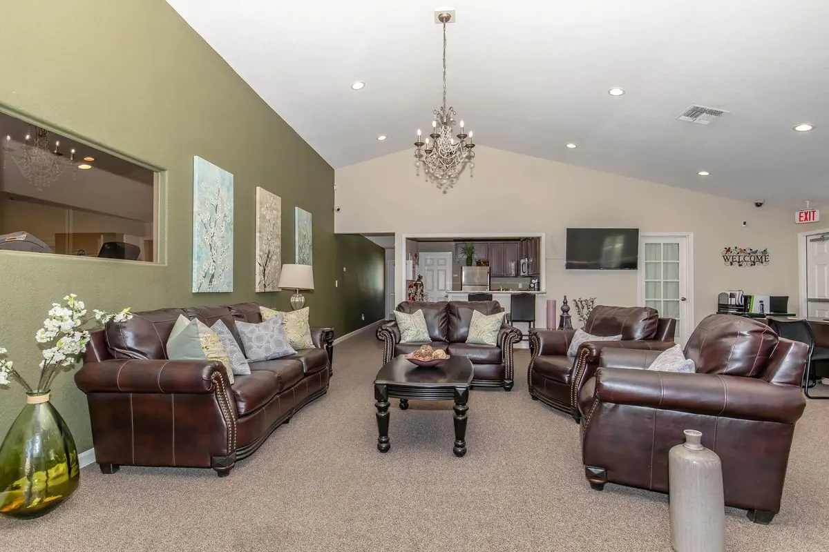 Peppertree Apartments