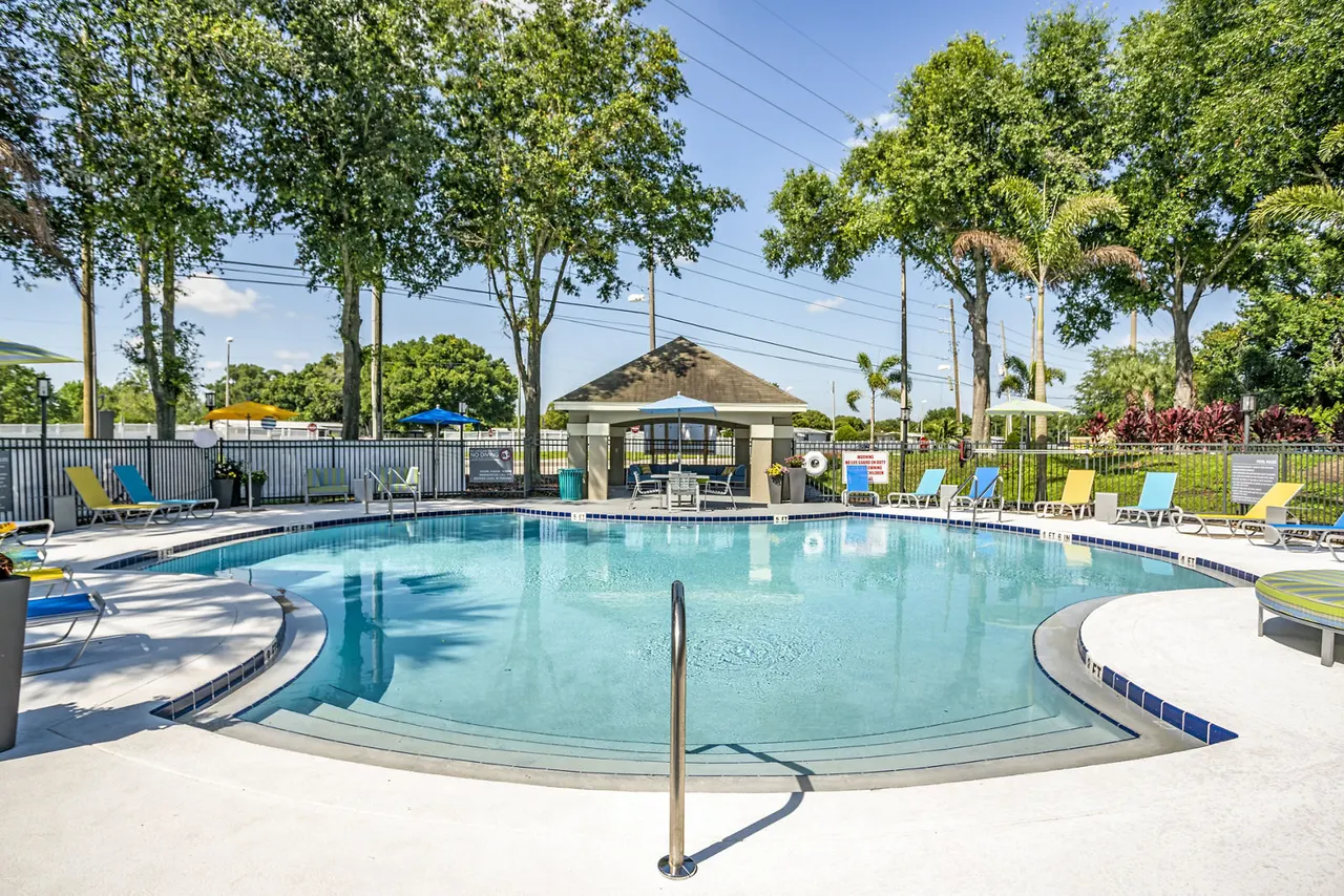 Silver Cove Apartments