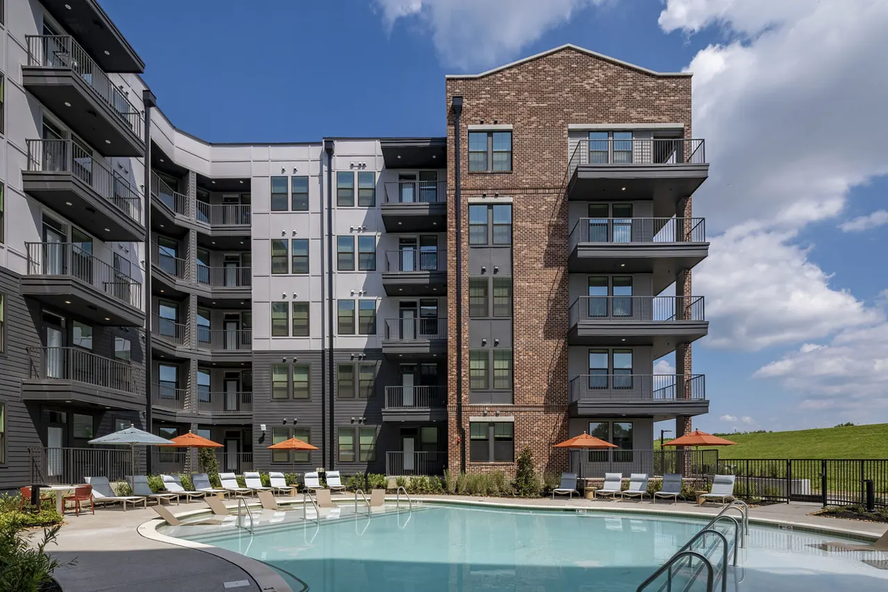 Apex Riverstone