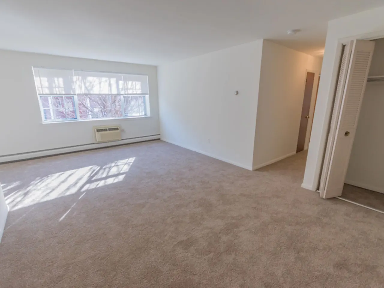 EverGreen Club Apartment