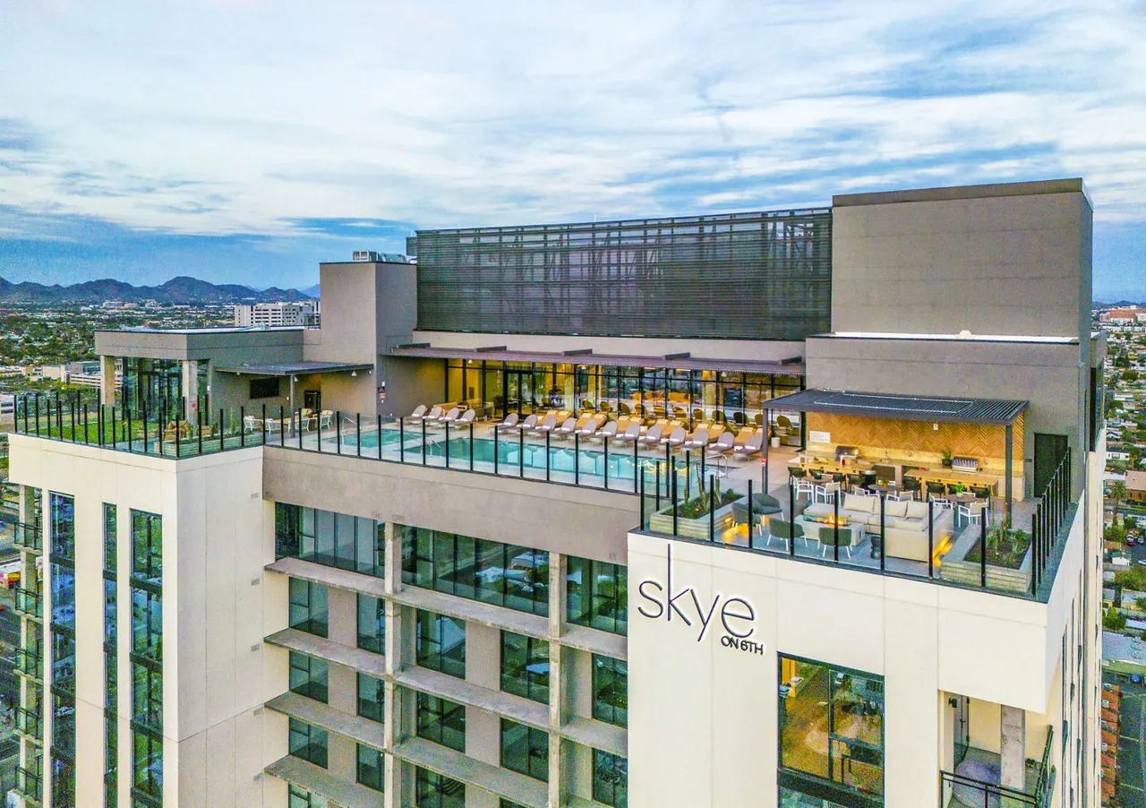 Skye on 6th Apartments