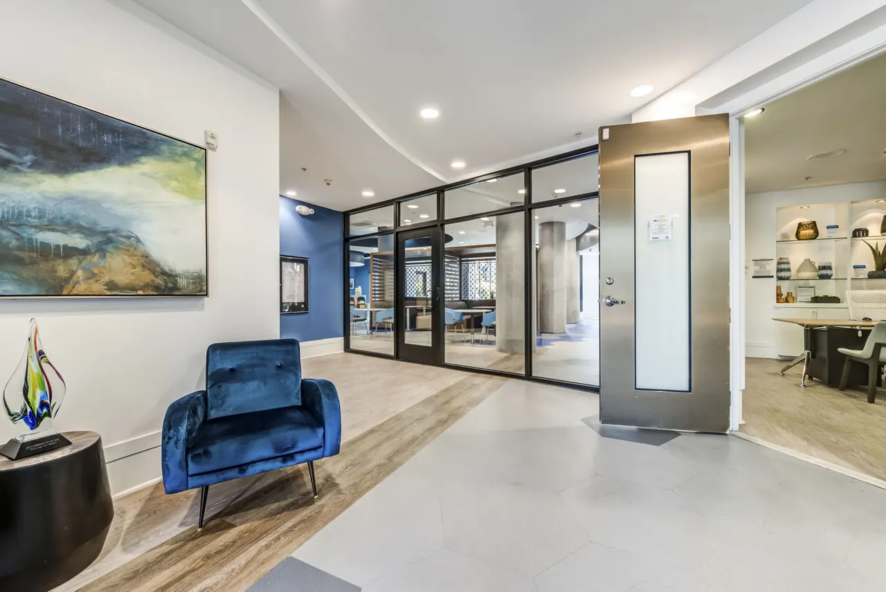 The Gallery at NoHo Commons Apartments