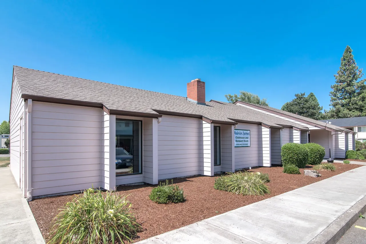 Meadowlawn Apartments