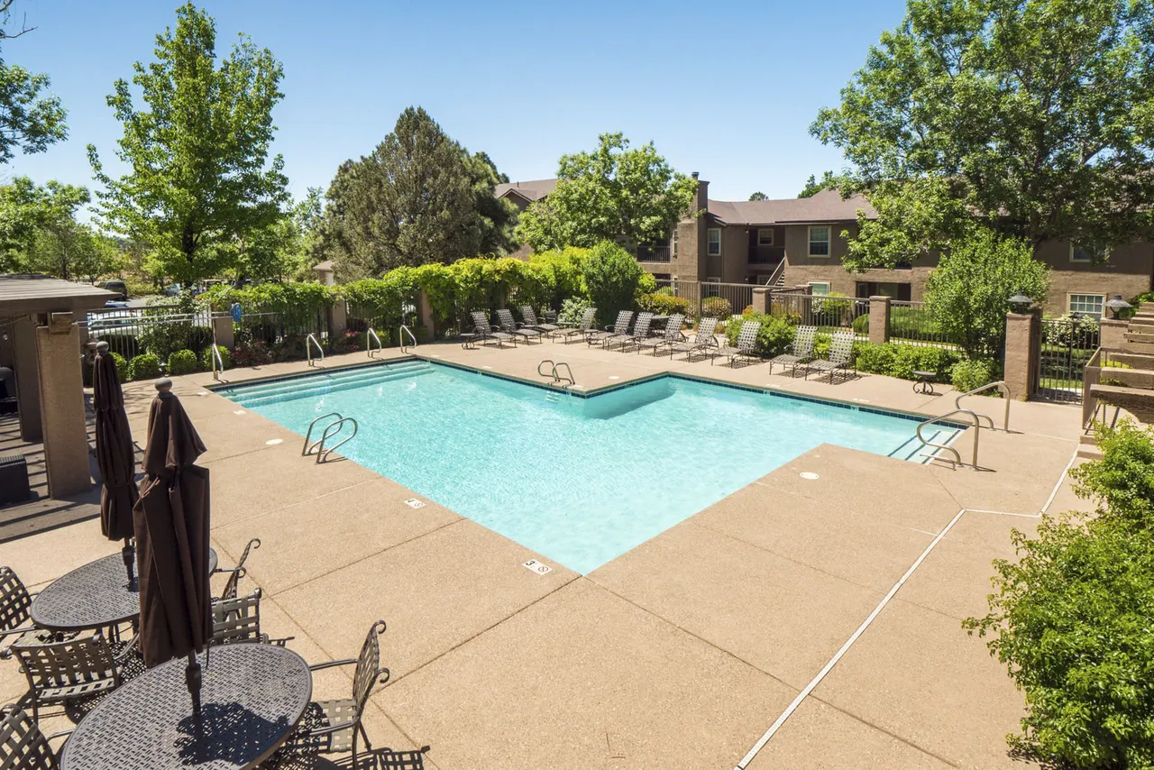 Hunters Ridge Apartment Homes