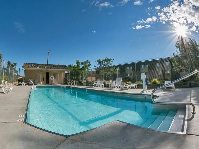 Foxhill Apartments