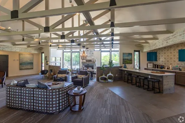 Watersedge Apartments
