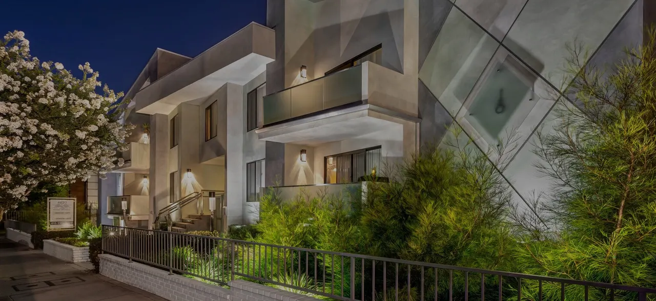 Kester Apartments in Sherman Oaks