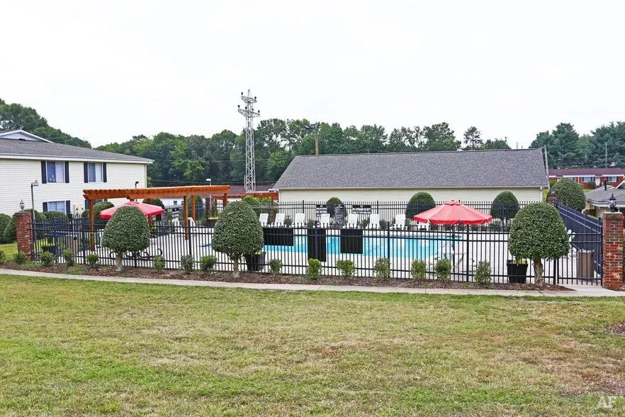 The Oaks at Edgemont