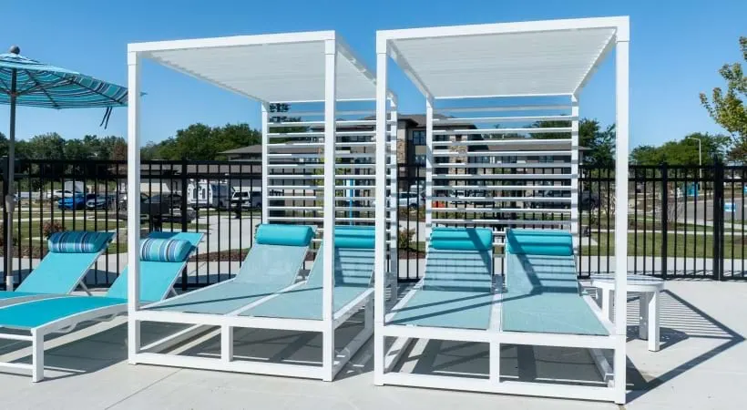 Water's Edge Apartments