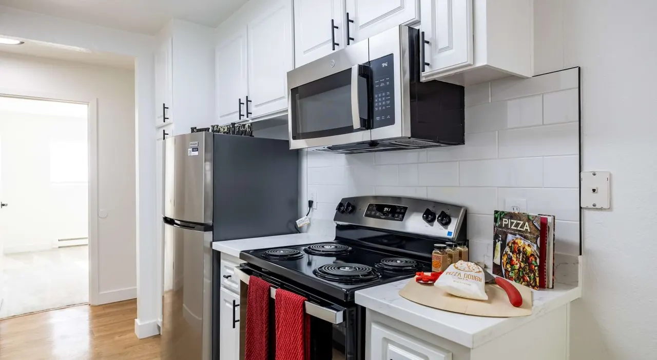 Sunnyvale Crossings Apartments