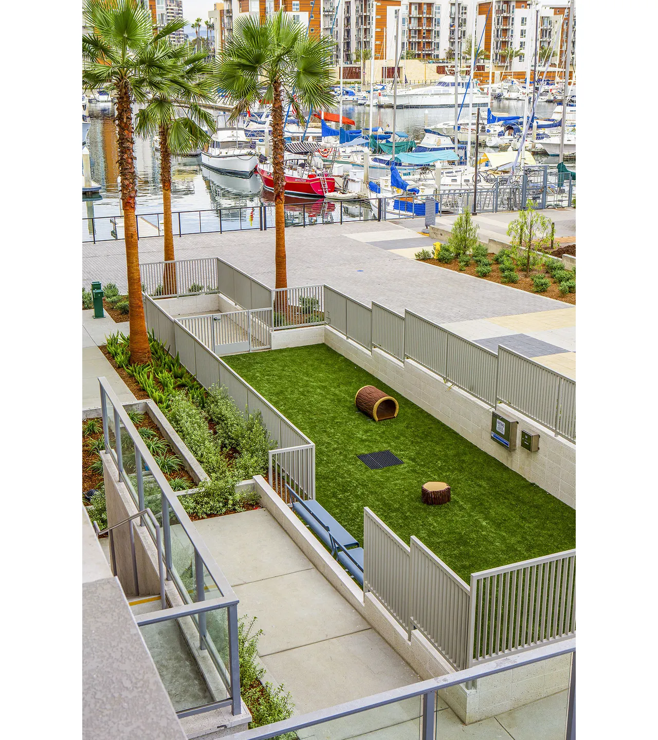 Neptune Marina Apartments
