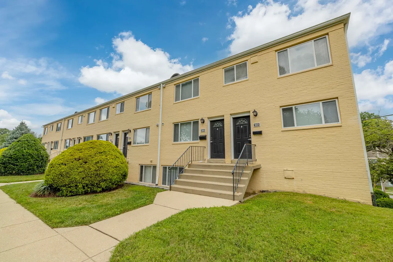 The Renaissance Club Apartments