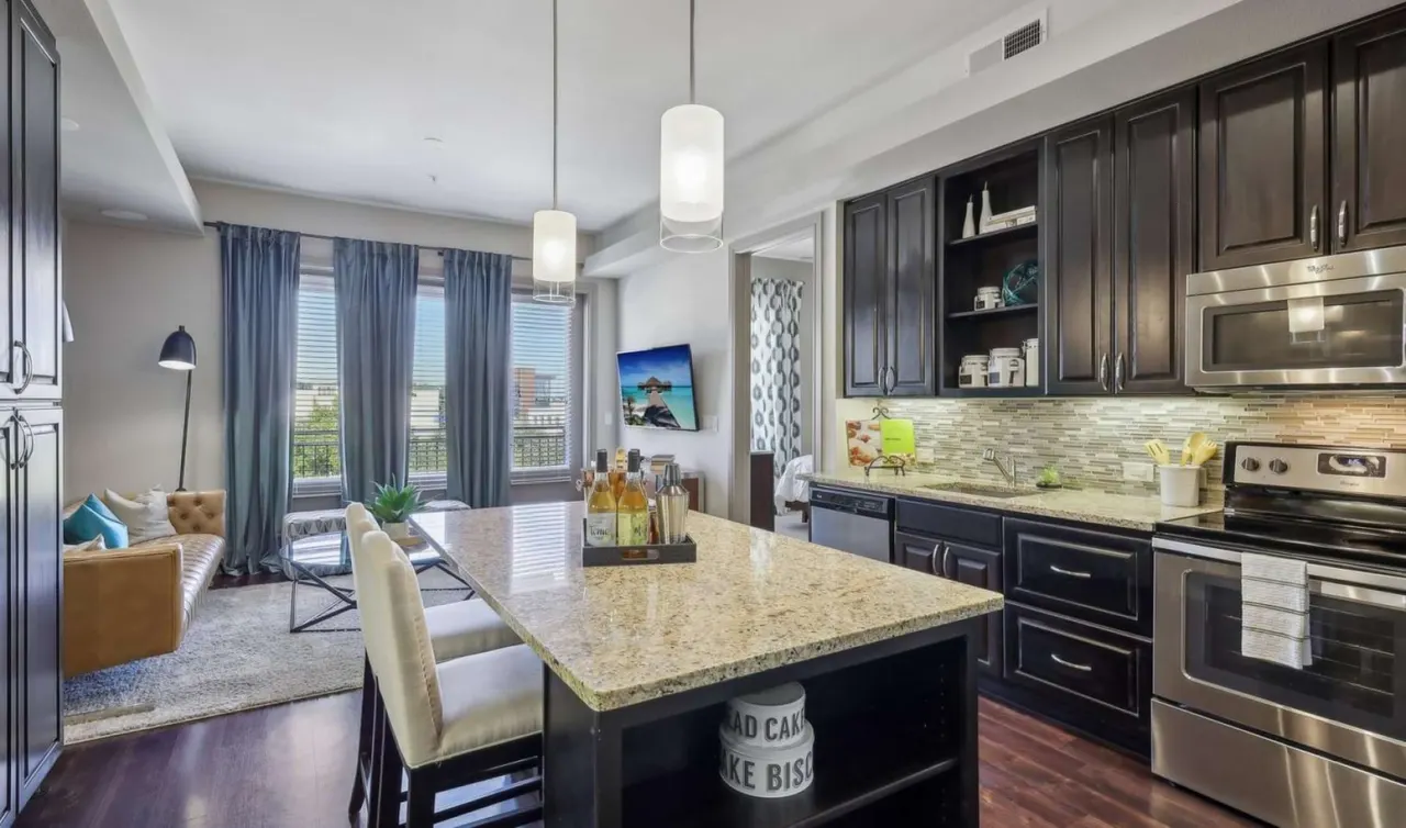 The Kelton at Clearfork Apartments