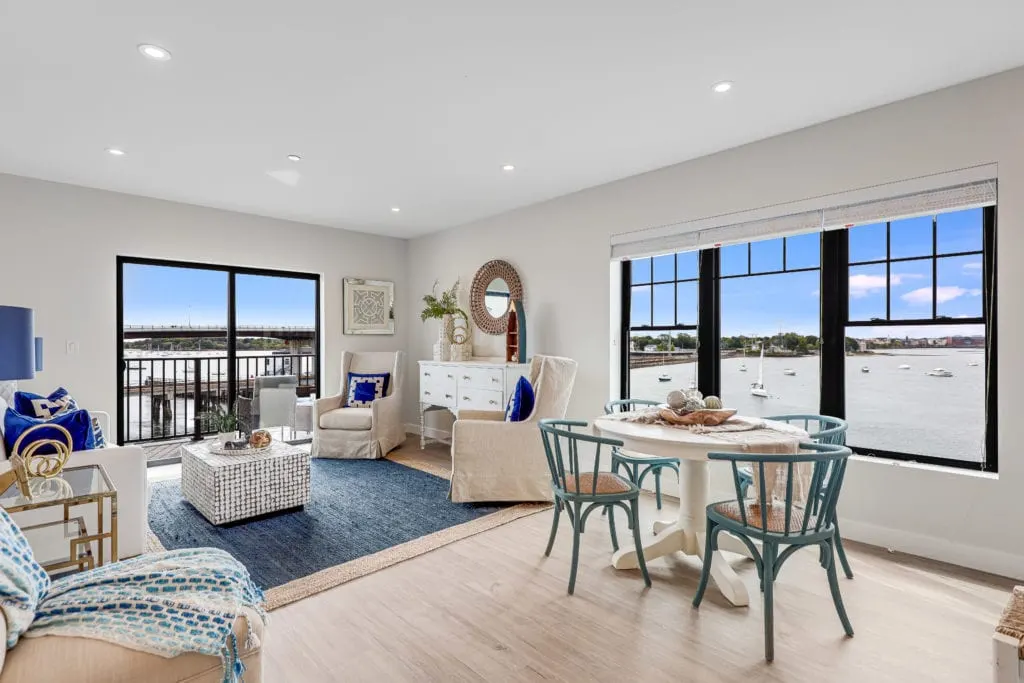 Sedna Beverly Waterfront Apartments