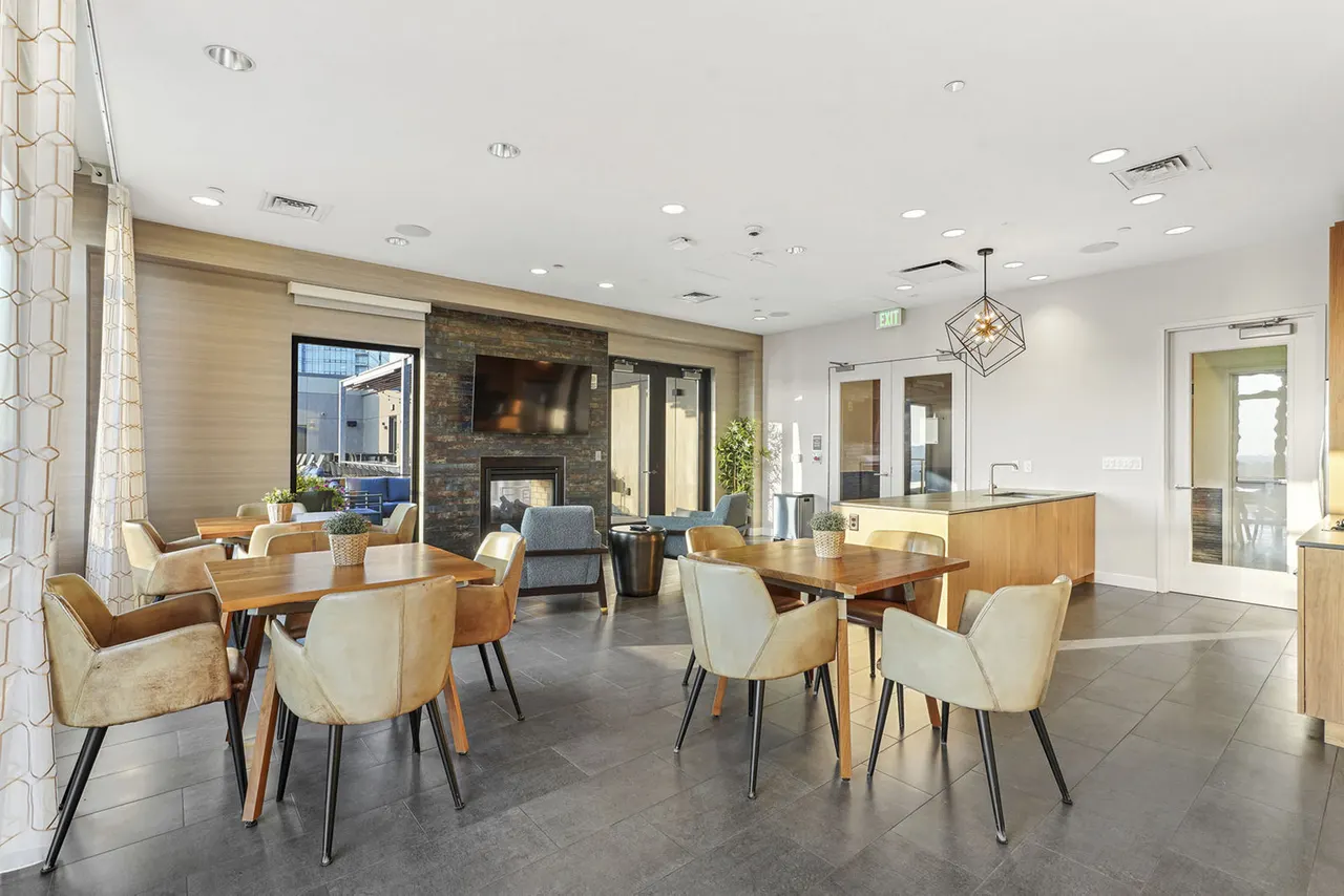 Vela on The Park Apartments