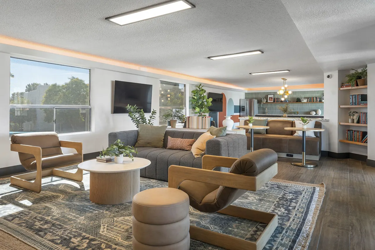 Camellero Apartments