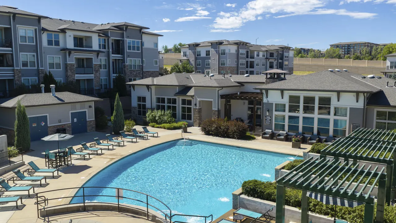 HiLine at Littleton Commons Apartments