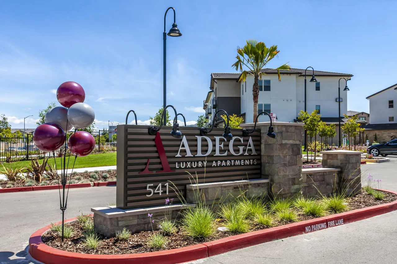 Adega