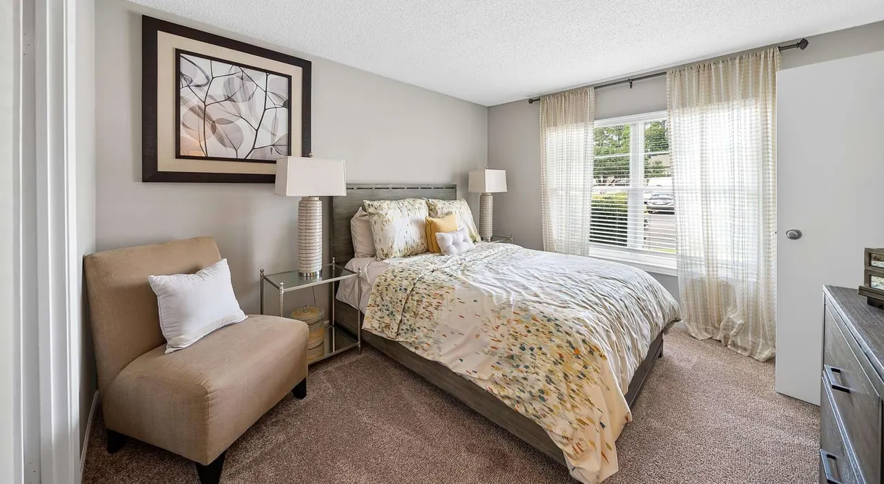 Spring House Apartments