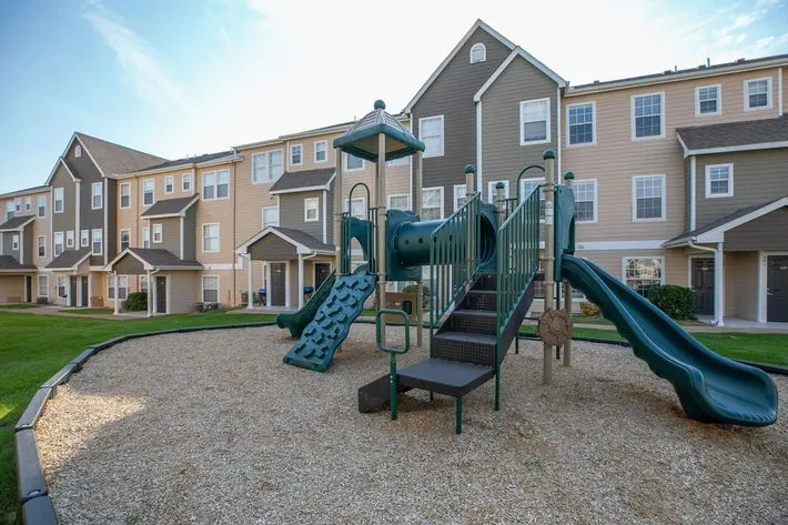 Summit Ridge Apartments