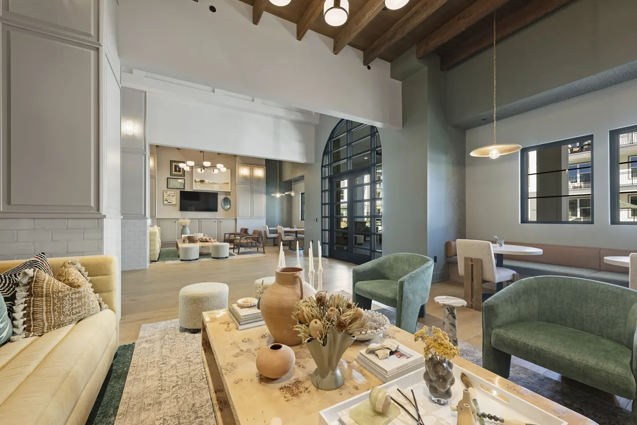 Elan Capital Hills