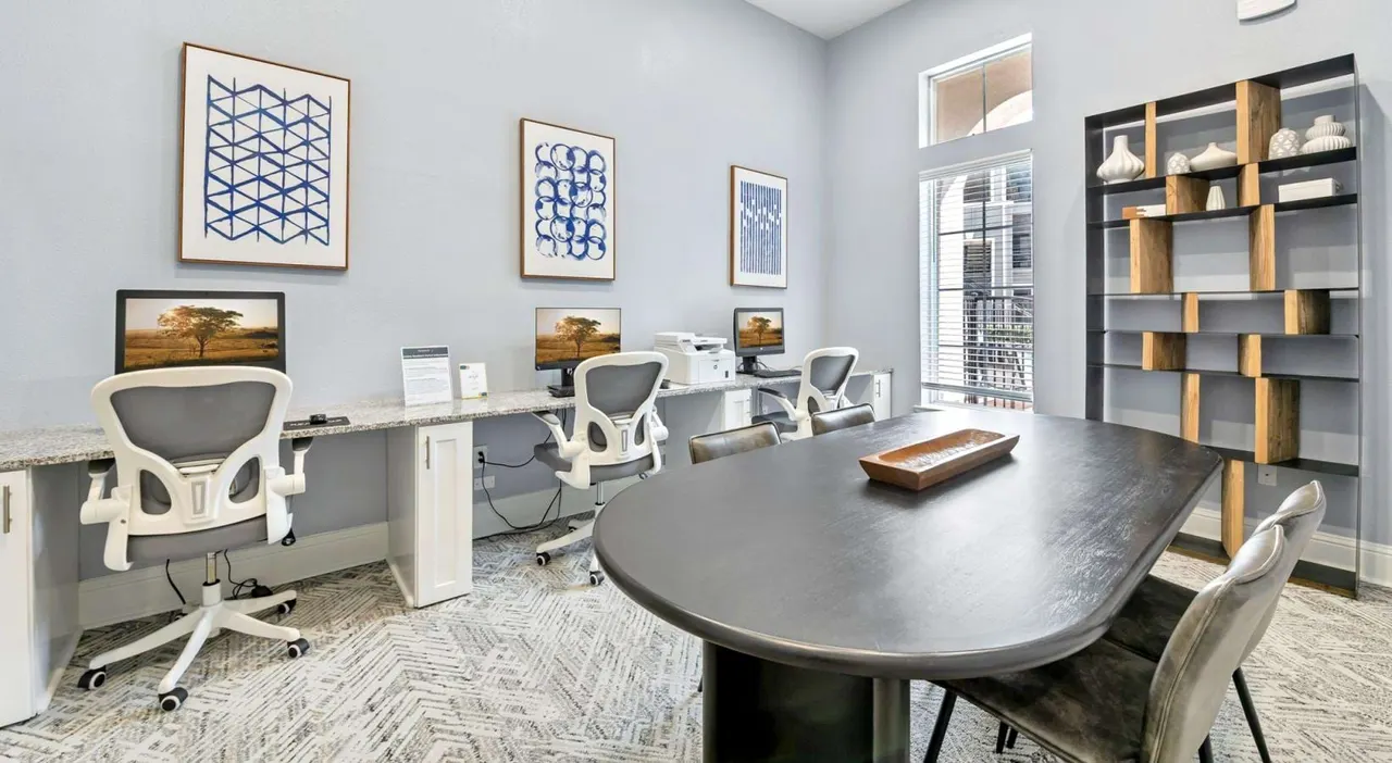 King's Cove Luxury Apartments