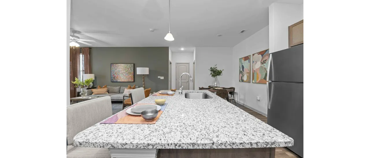 Pringle Square Apartments