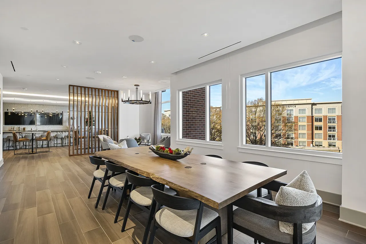 Element SouthPark Apartments