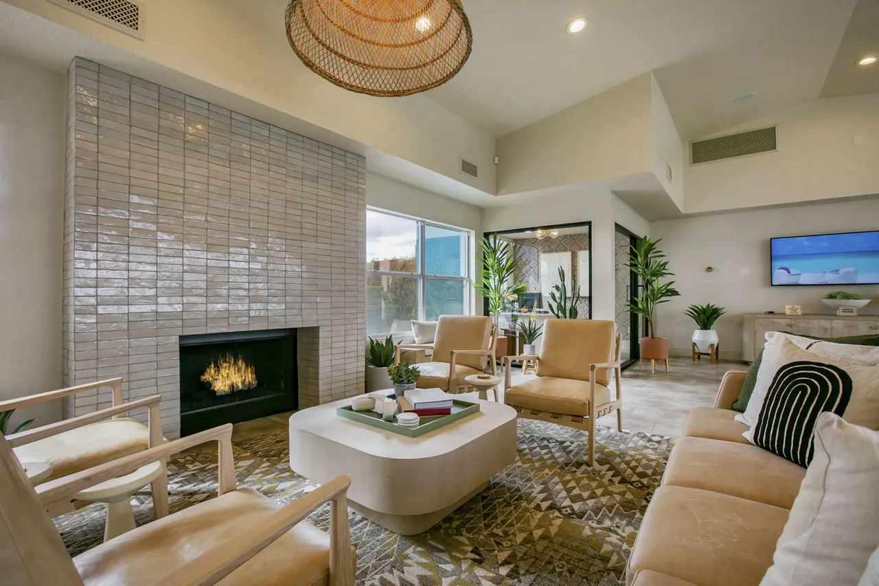 Sombra Del Oso Apartment Homes