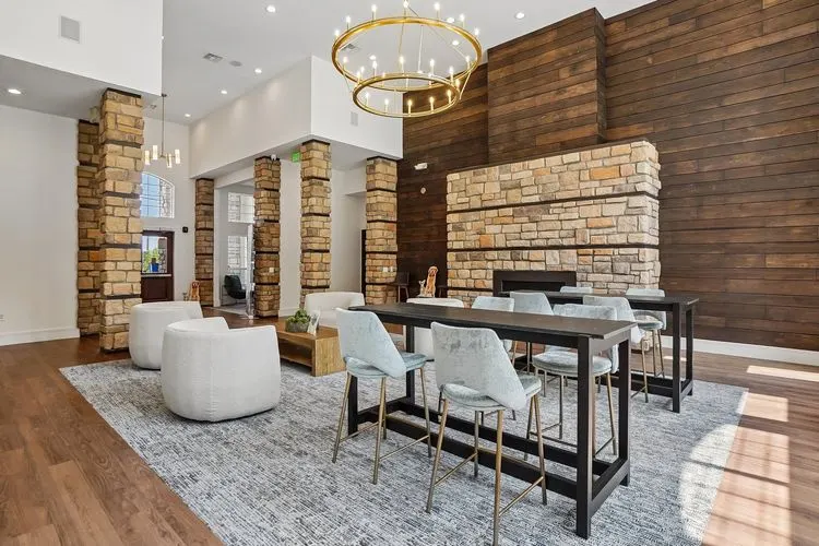 The Ridge at Lowry Apartments