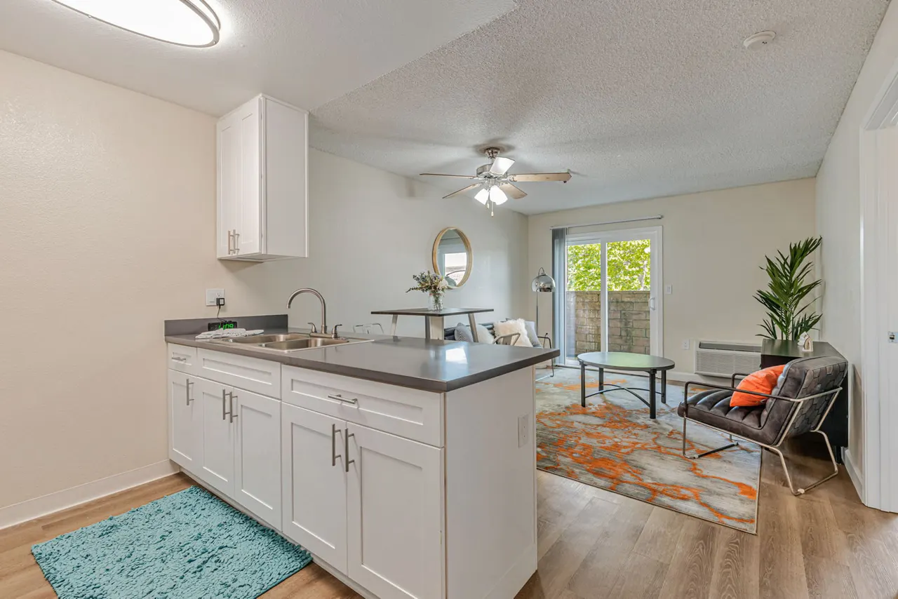 Martinez Hillside Apartments
