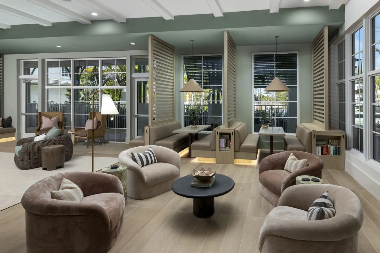 Marlowe Naples