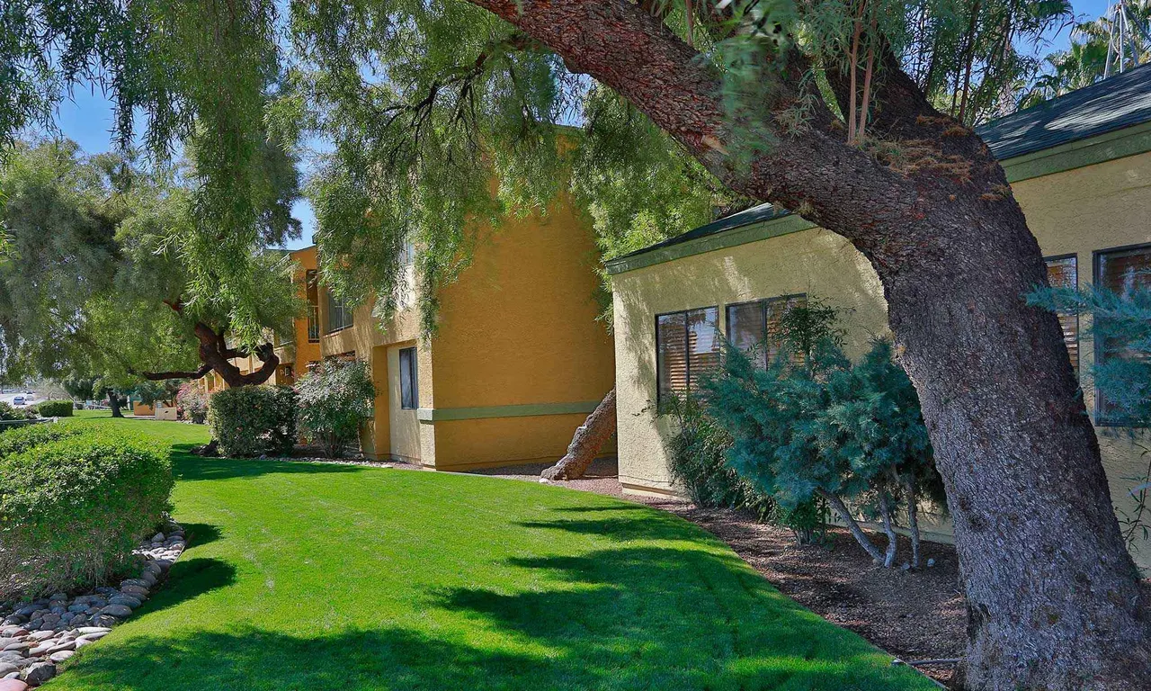 Silverado Apartments