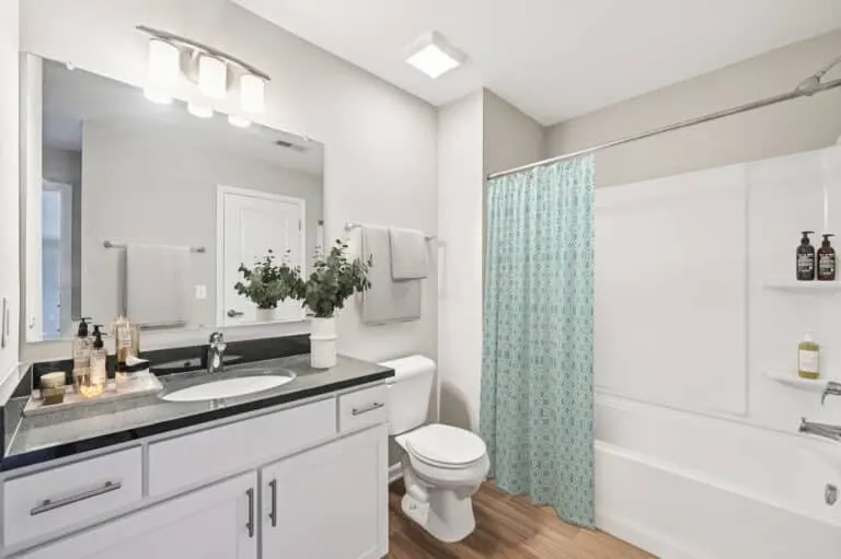 District at Linworth of Worthington Apartments