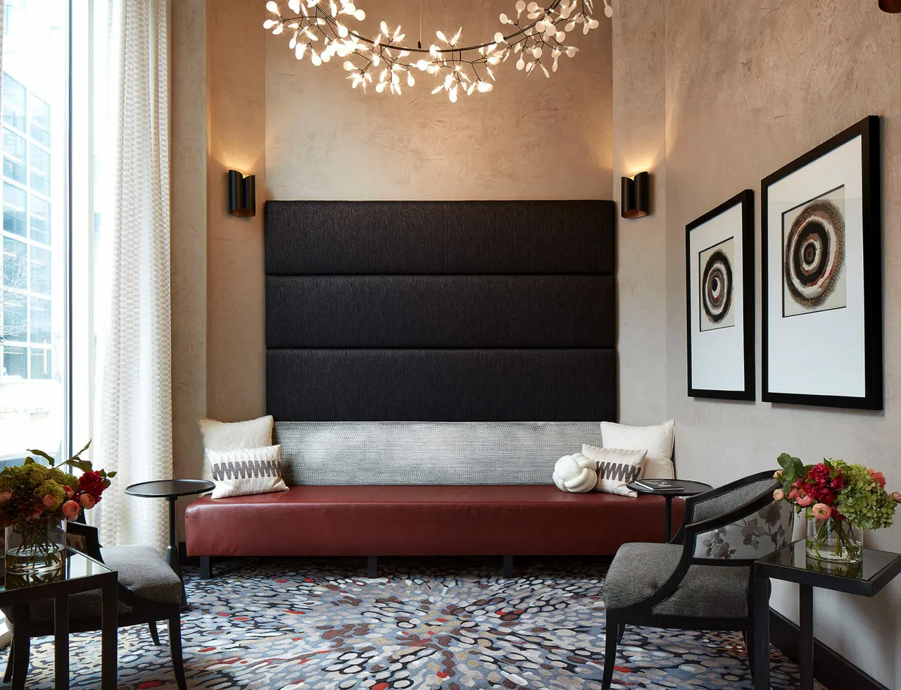 1 City Place Lounge