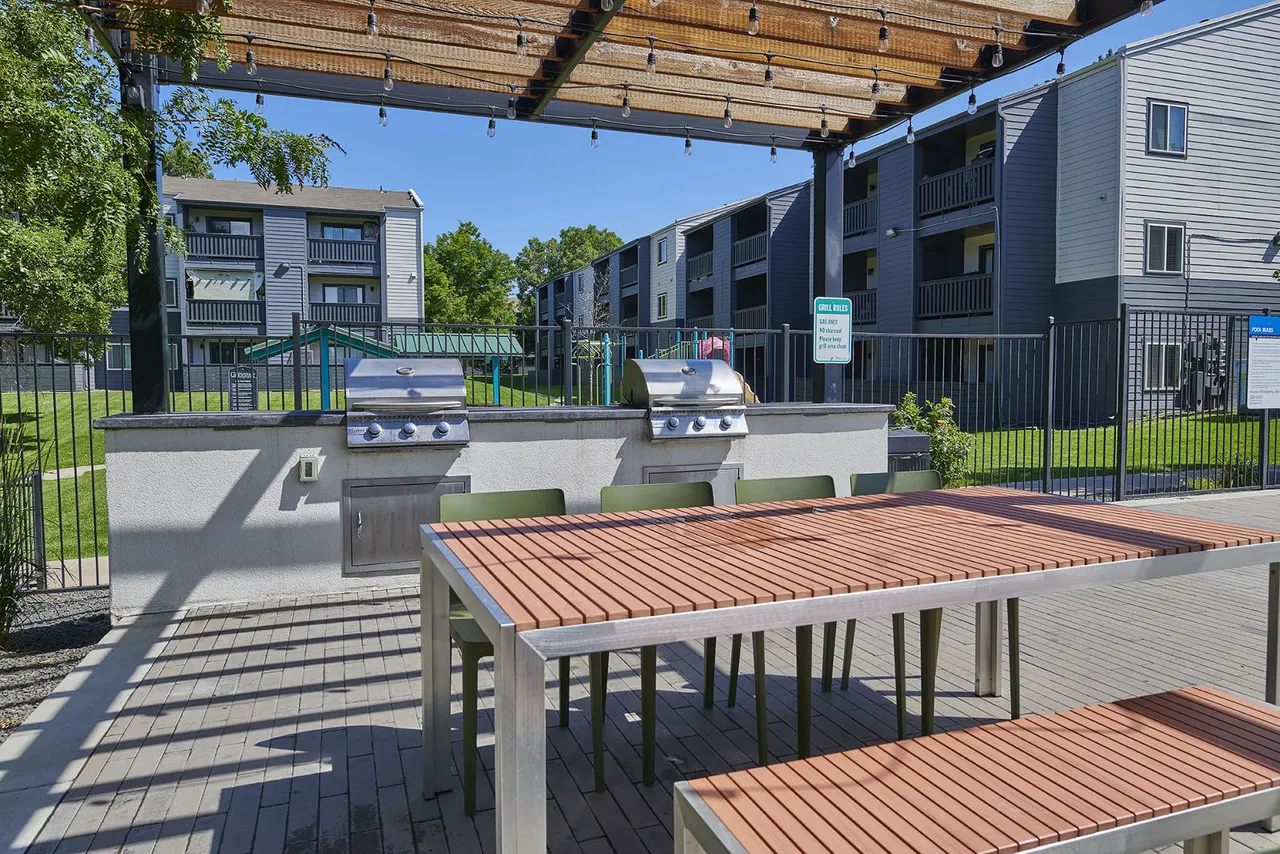 Park Place at 92nd Apartments