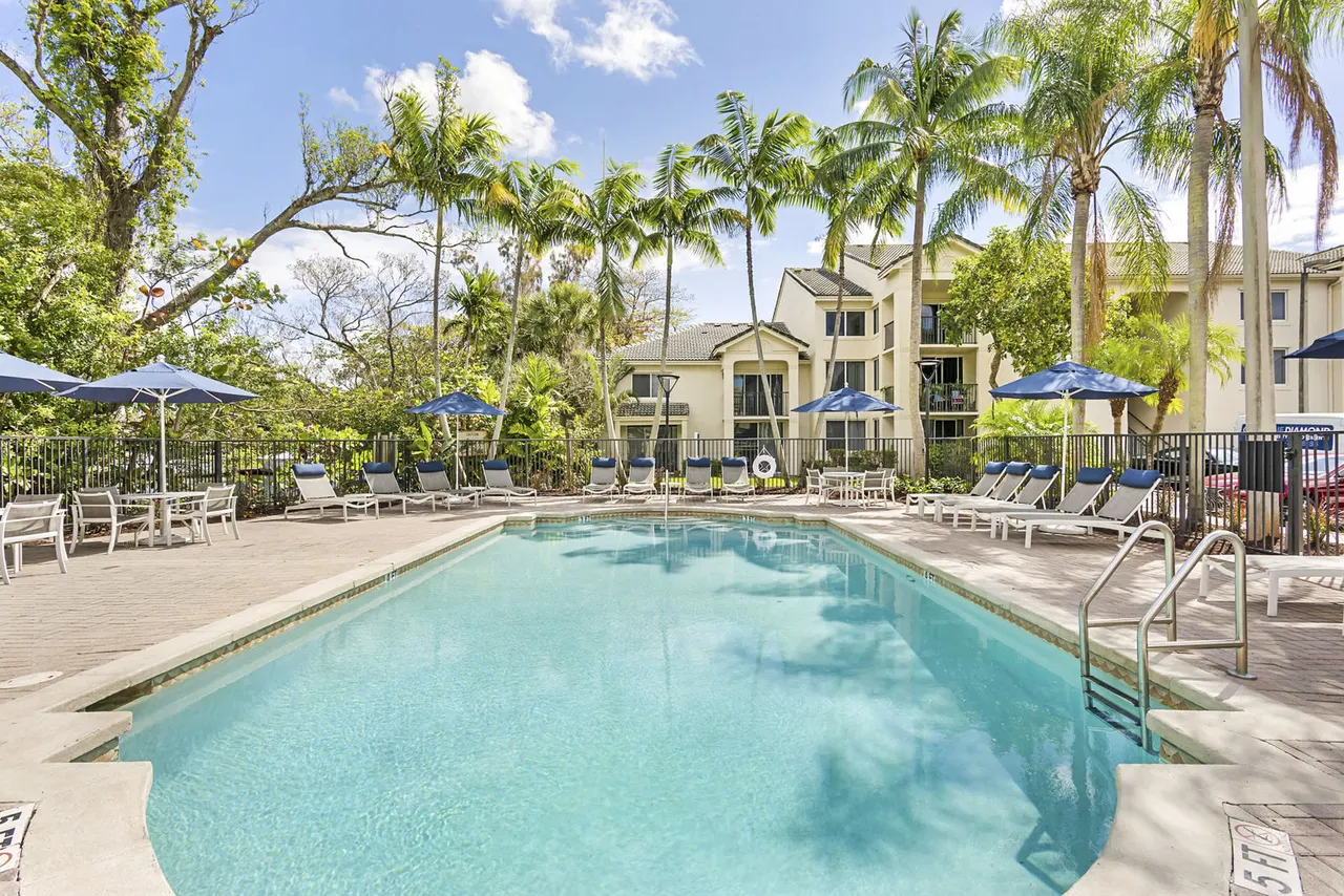 New River Cove Apartments