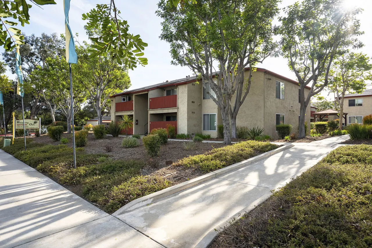 Whispering Oaks Apartments