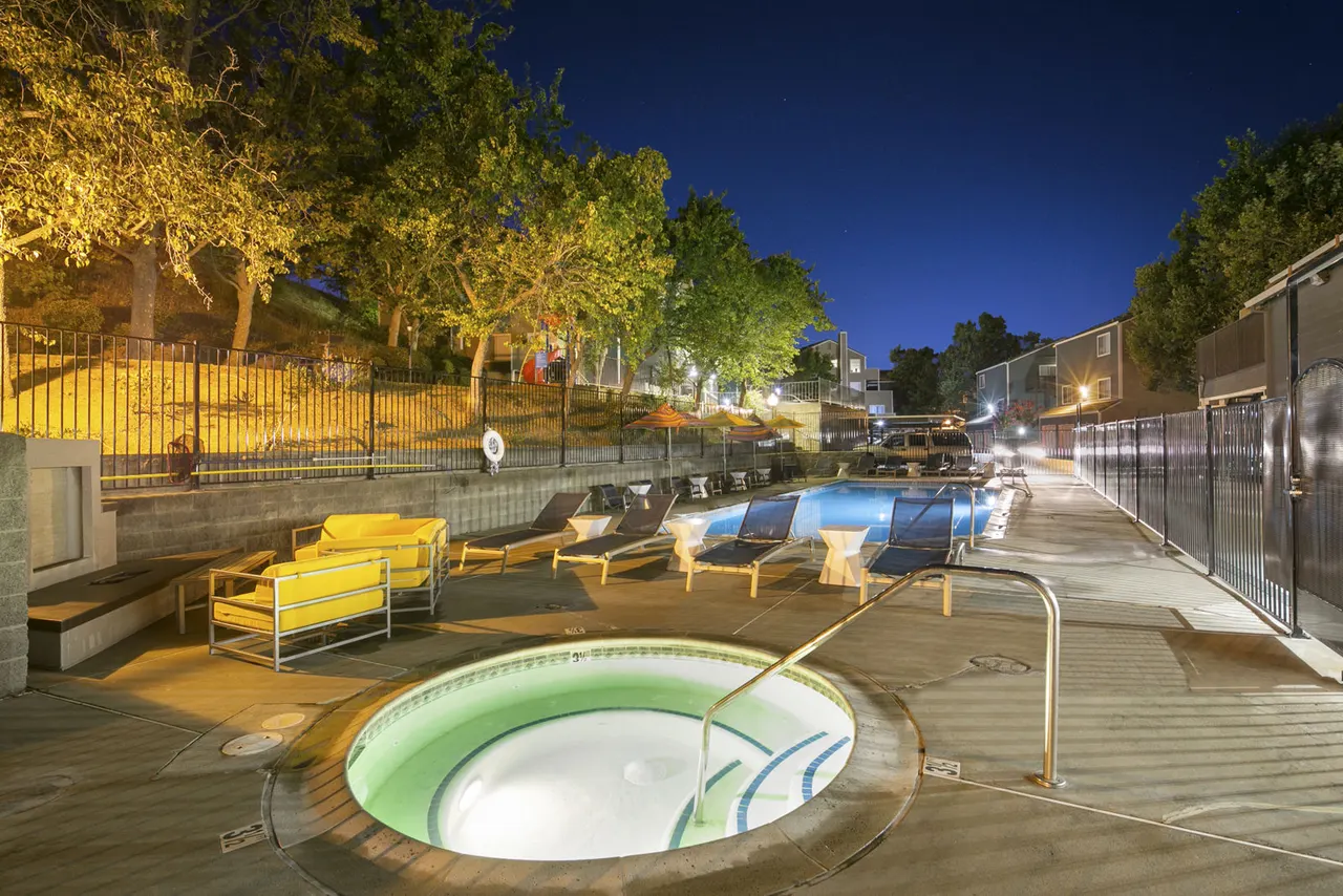 Waterscape Apartments