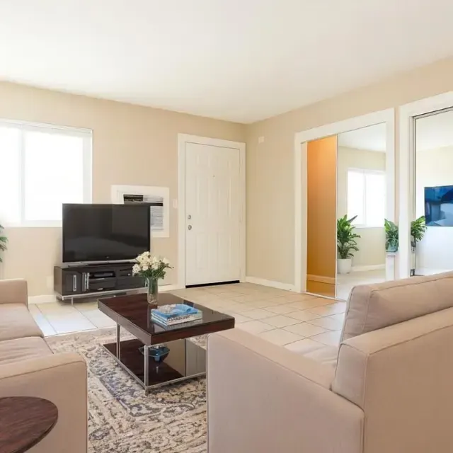 Delta Court Apartments