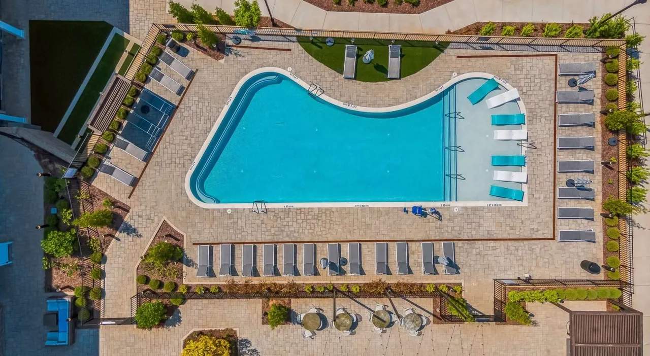 The Mallory Luxury Apartments