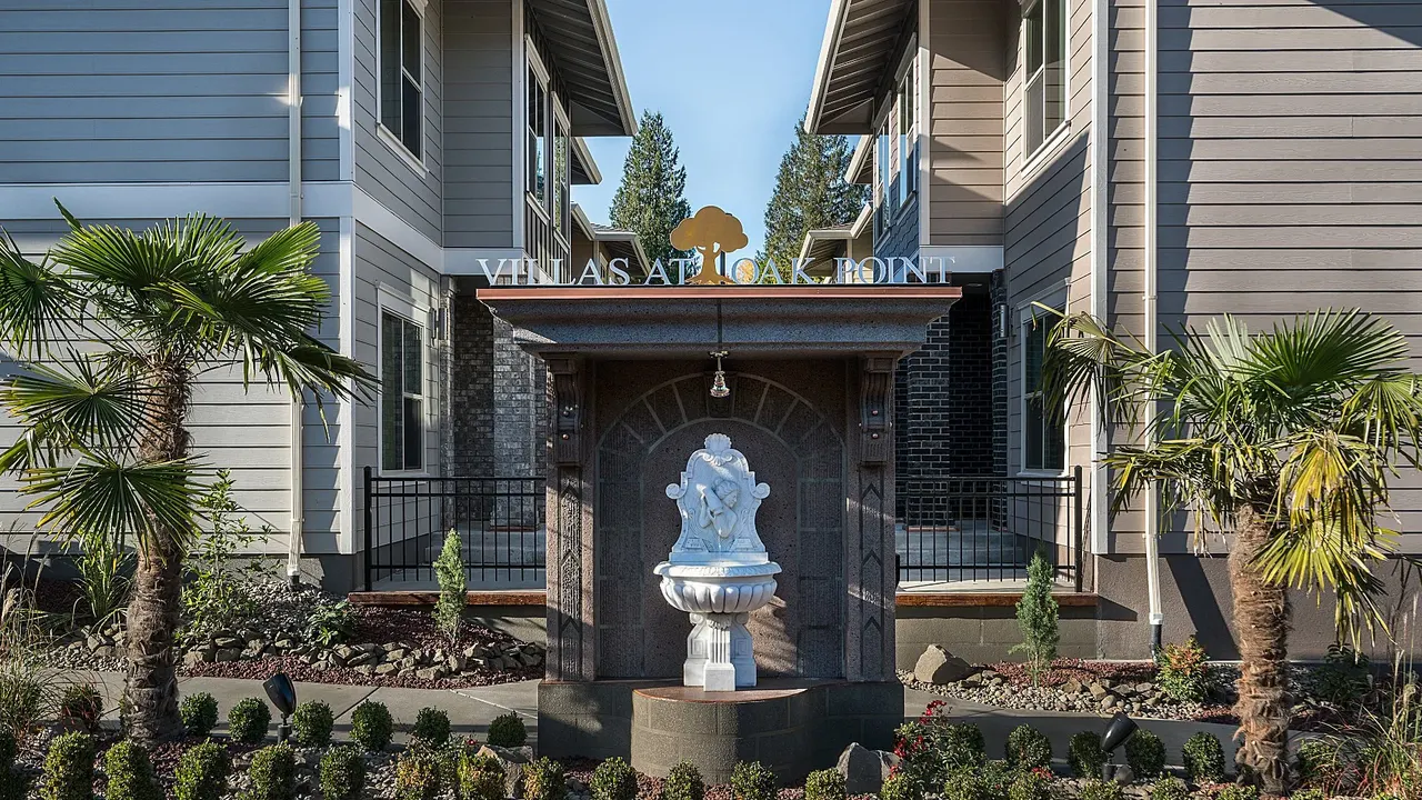 Villas at Oak Point