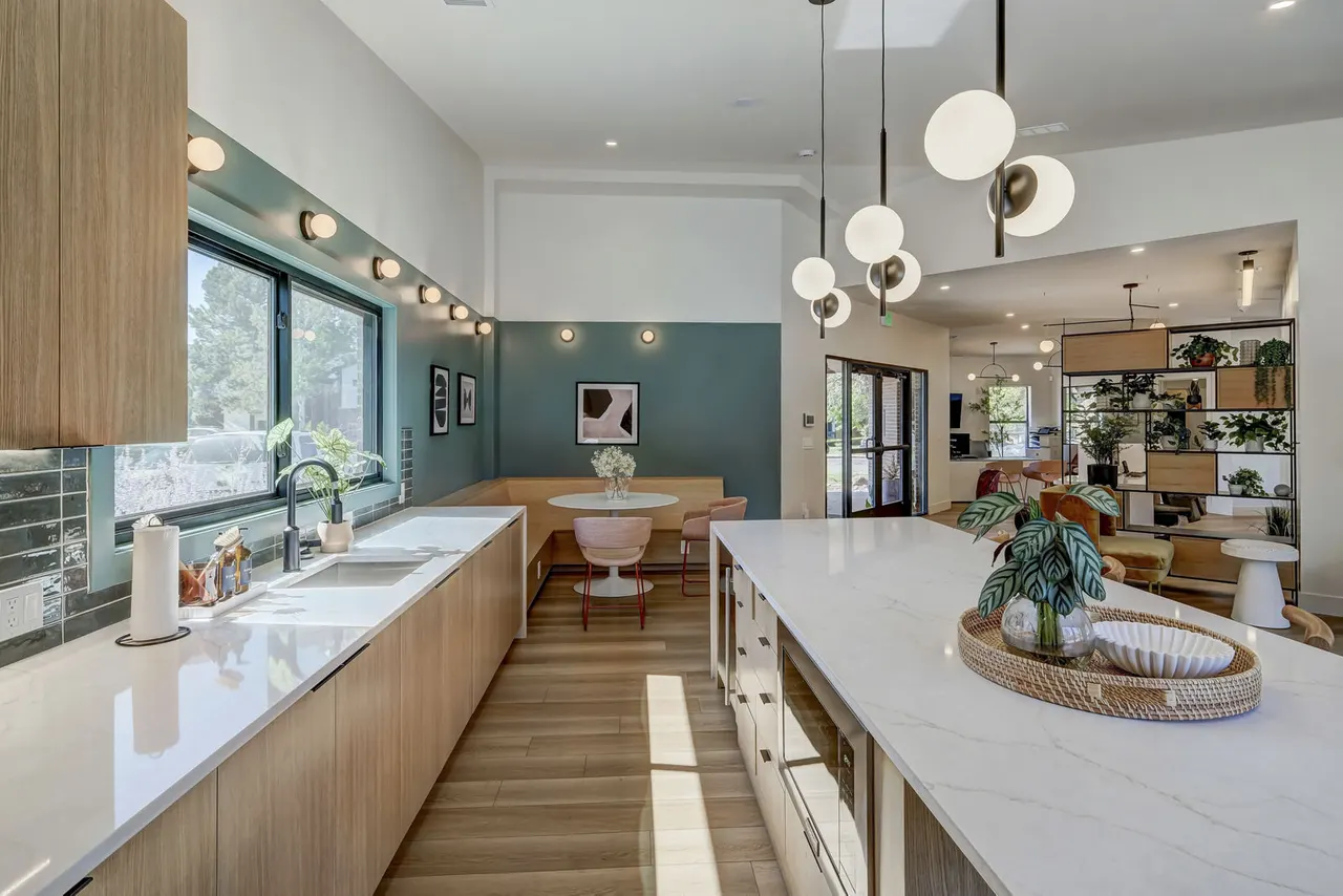 Shift Apartments